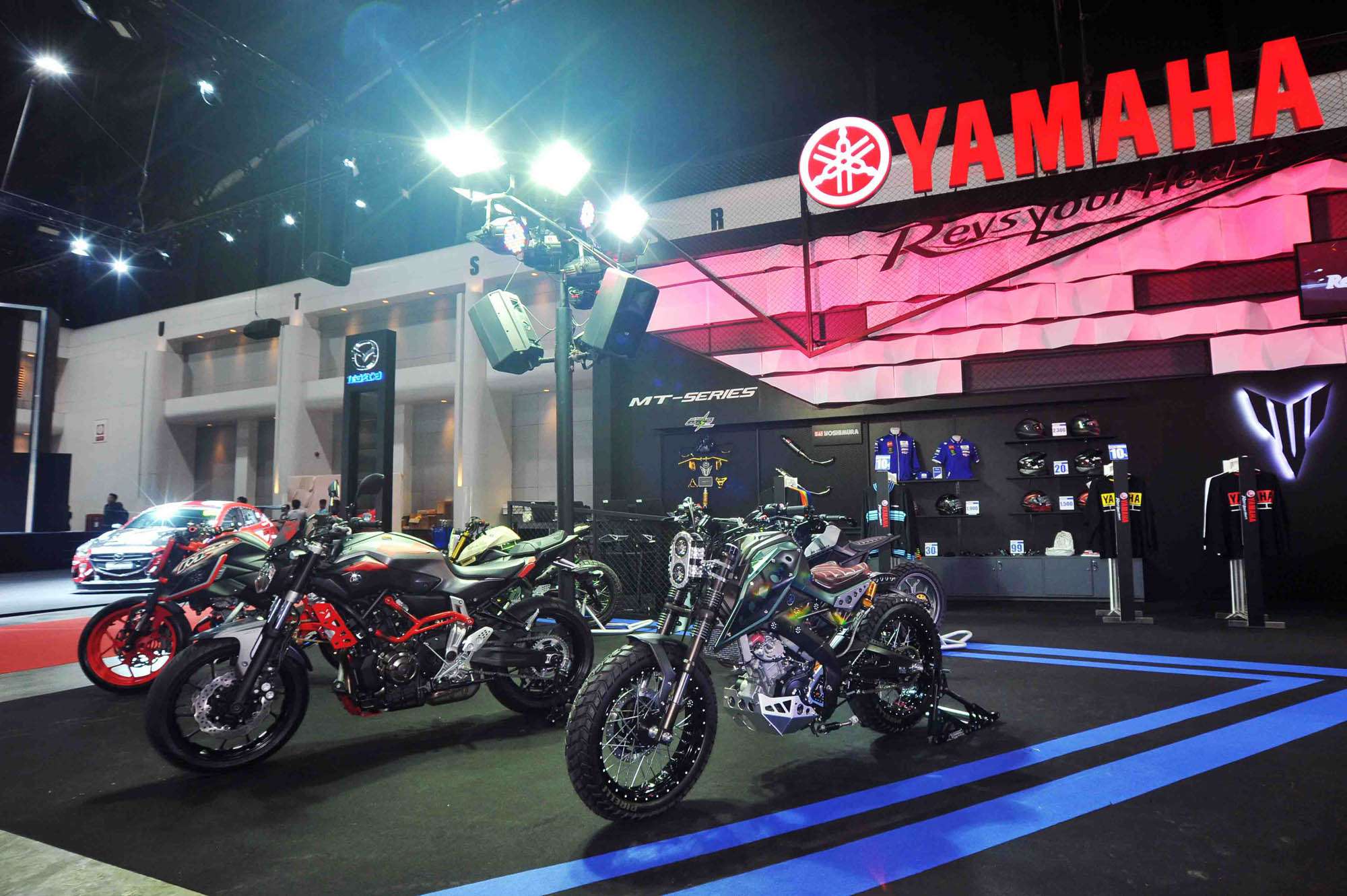 ยามาฮ่าเปิดบูธ Yamaha Rev Salon