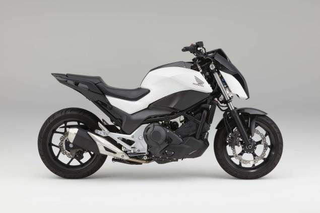 Honda-Riding-Assist-Motorcycle-self-balancing01