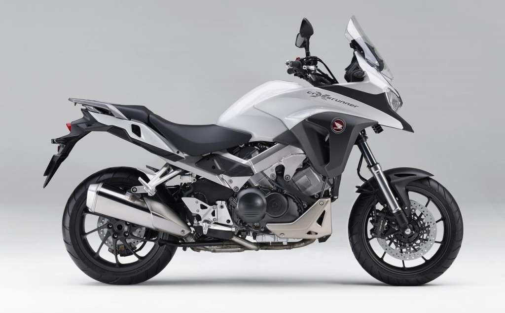 VFR800_Pearl glare white 
