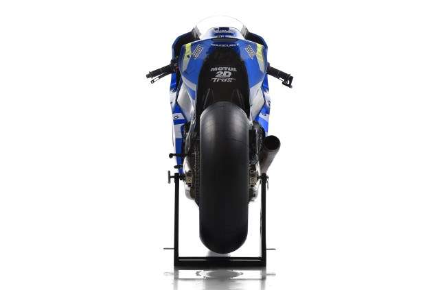 2017-ECSTAR-Suzuki-MotoGP-bike-launch-12