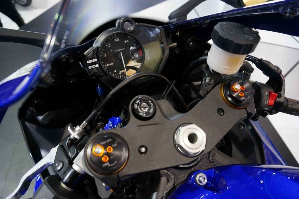 Yamaha YZF-R6 (14)