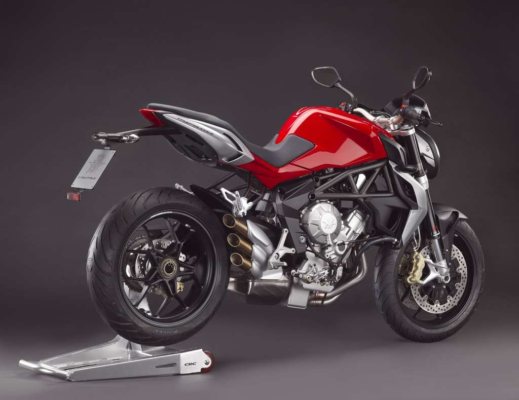 MV BRUTALE rossa laterale DX 014