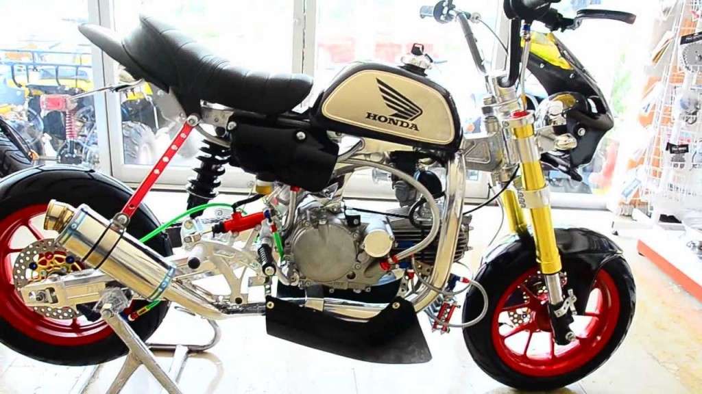 เลือกซื้อสินค้าต่างๆของ DAYTONA สำหรับ Honda Monkey และ GORILLA