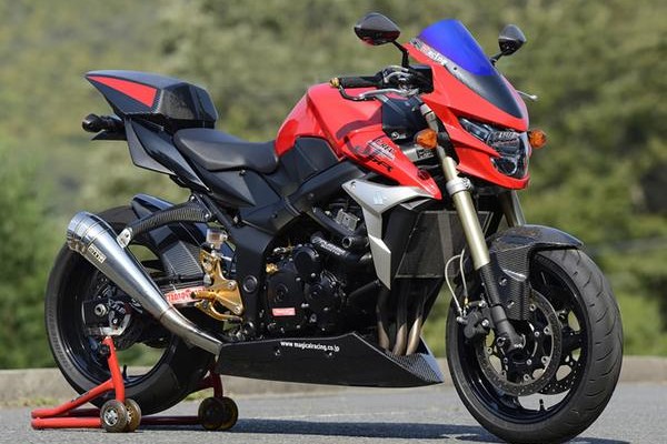 GSR750