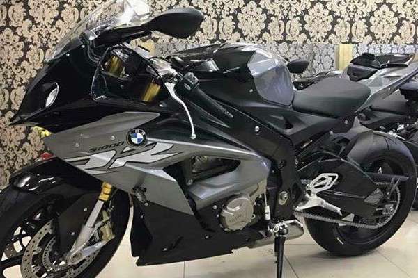 S1000RR
