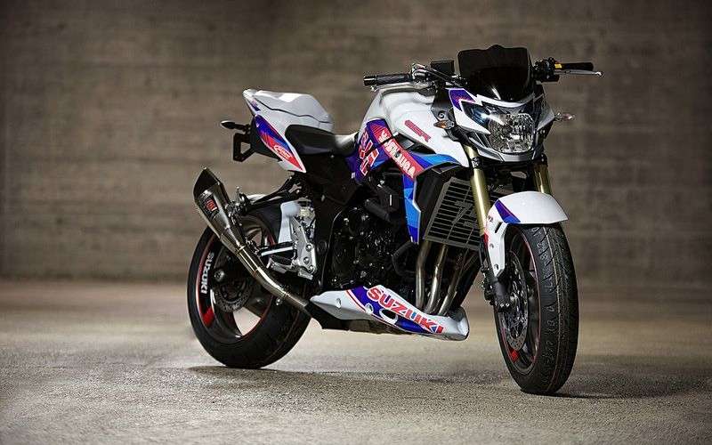 GSR750