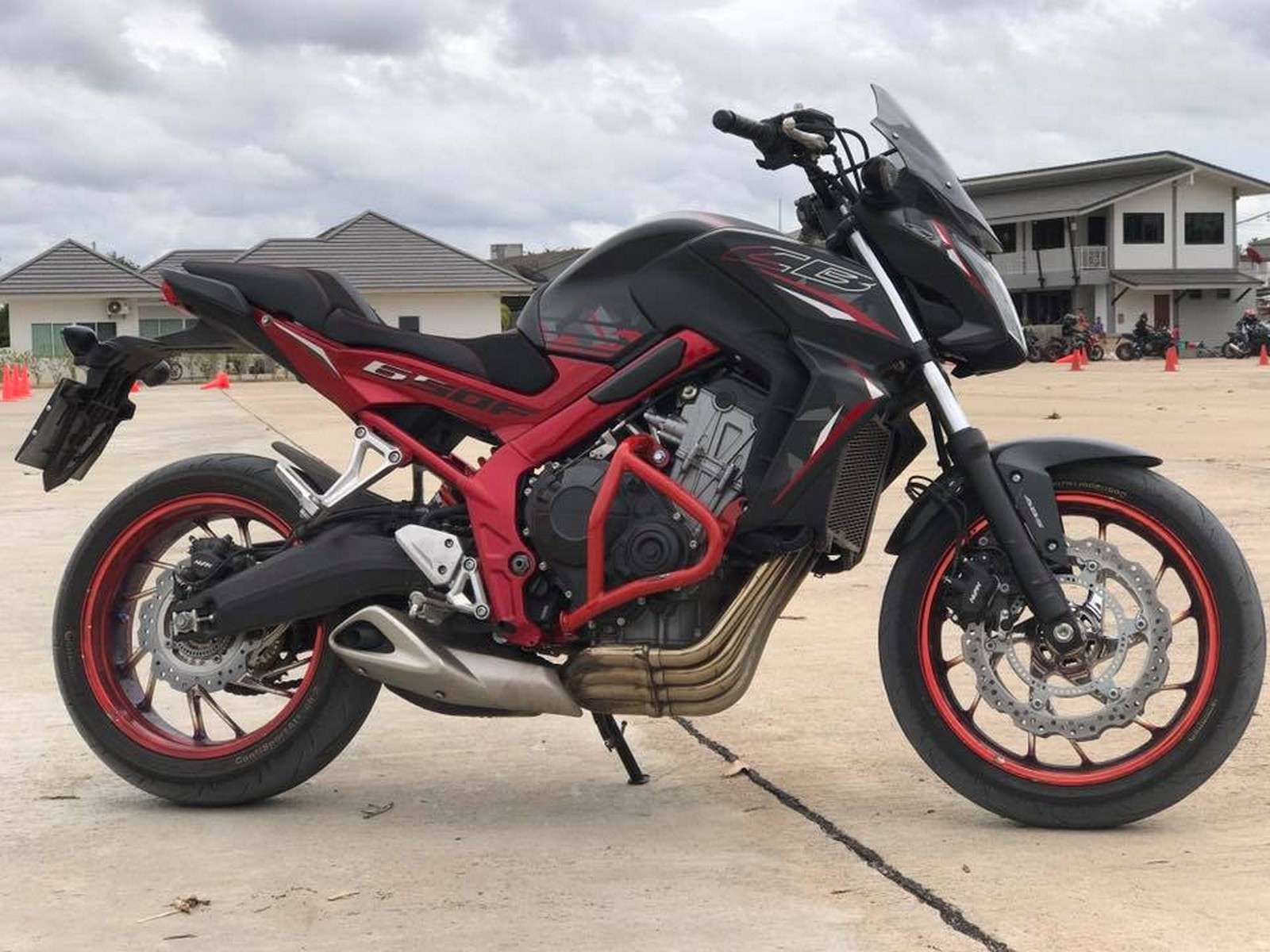 CB650F