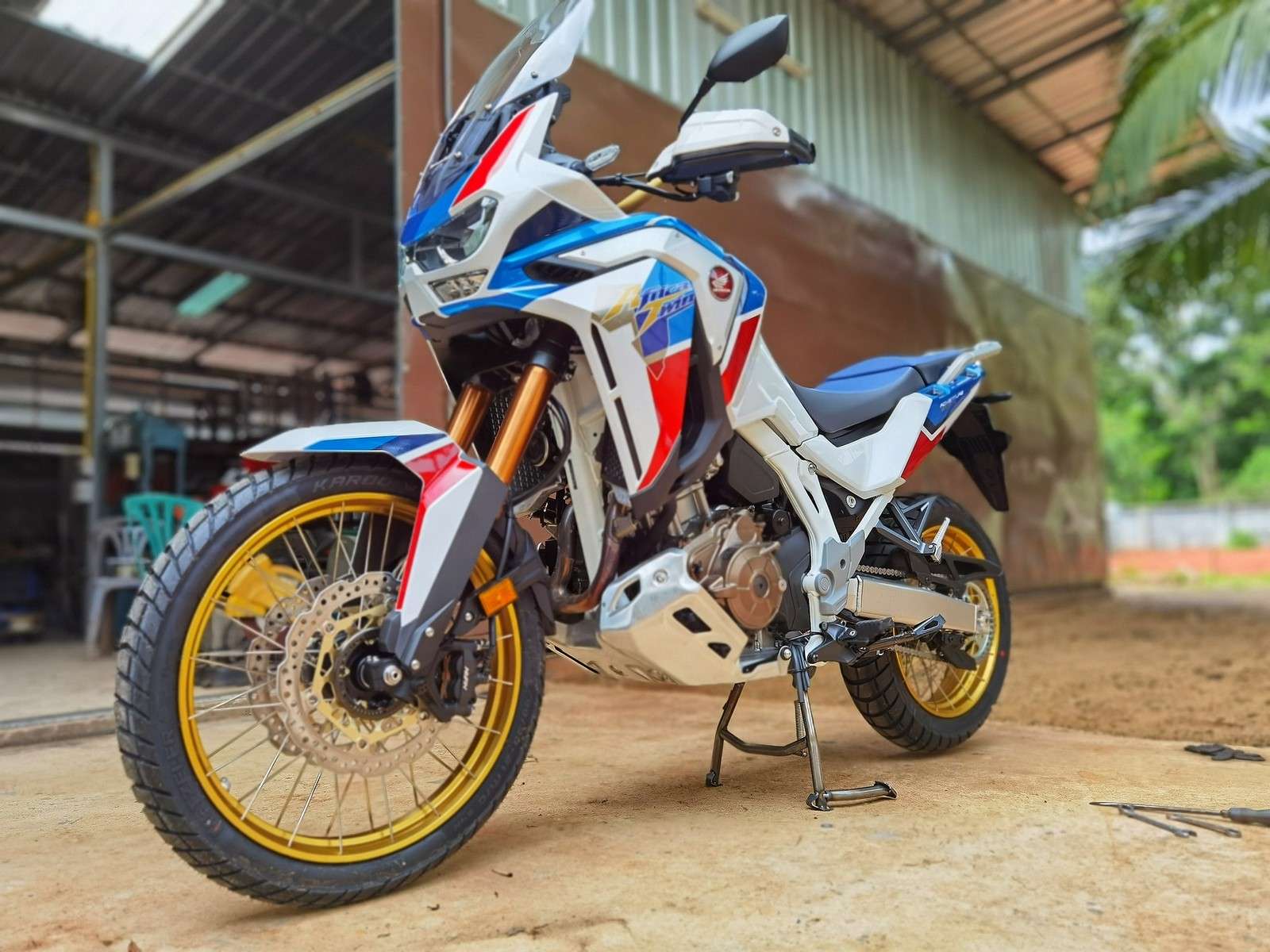 CRF1000L