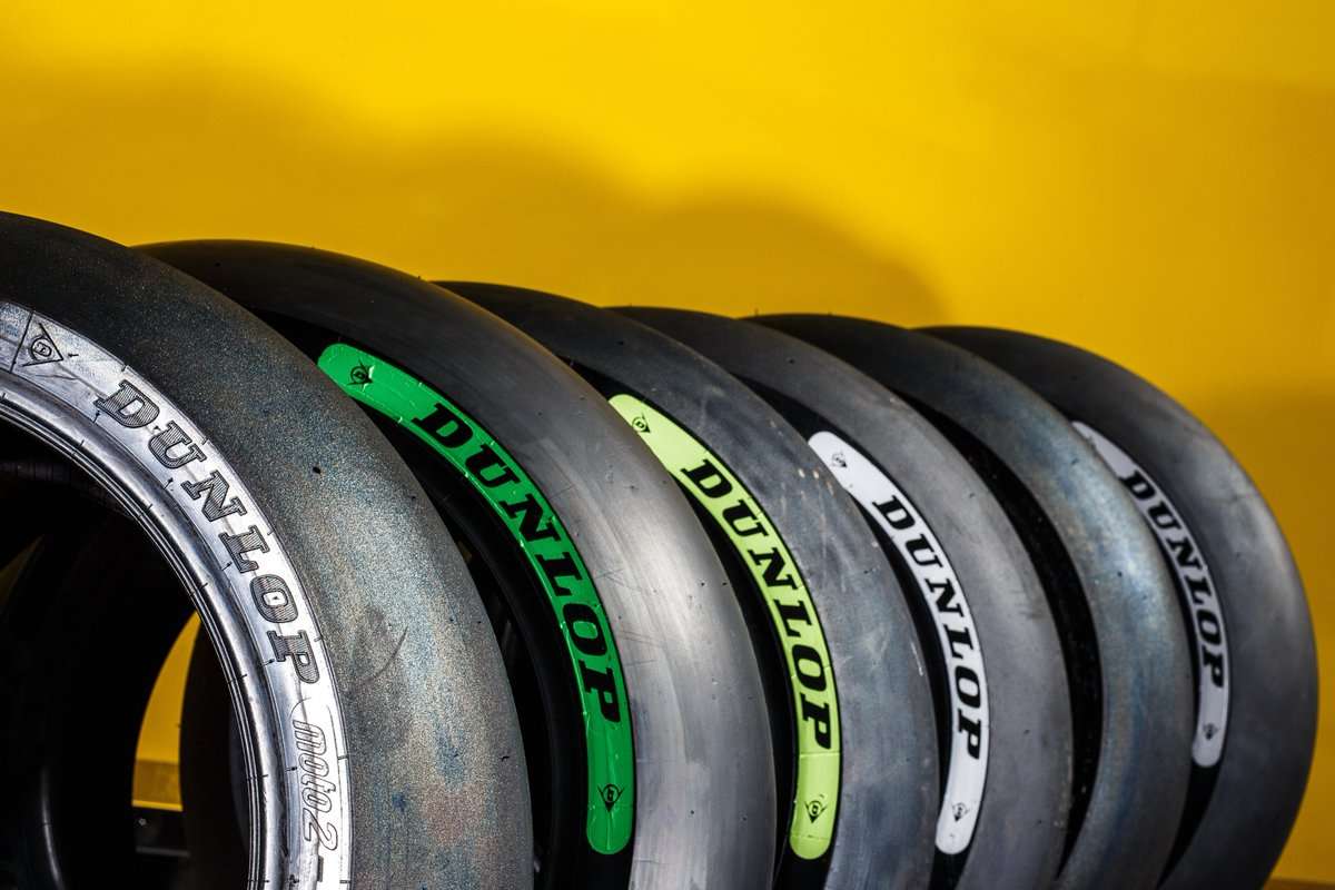 ยางรถแข่ง 【DUNLOP】KR108