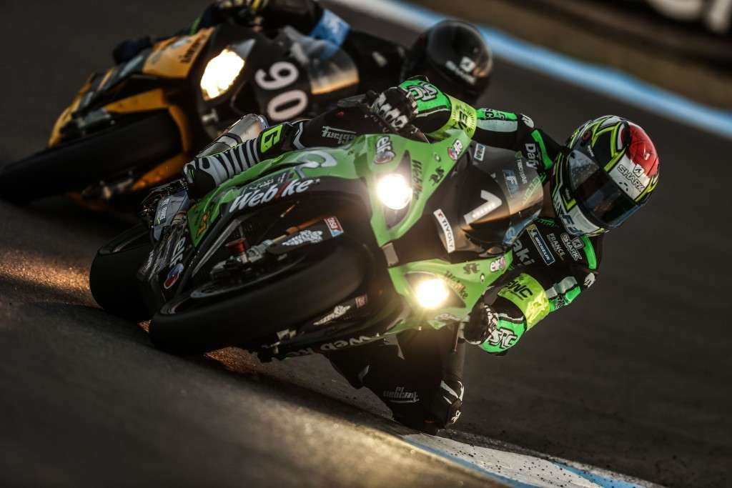 webike-src-kawasaki-france-trickstar-estoril-2-1024x683