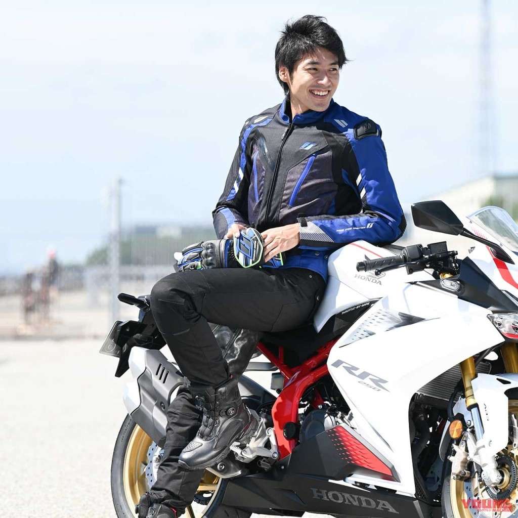 ym2011EX-0201-wear-flagship