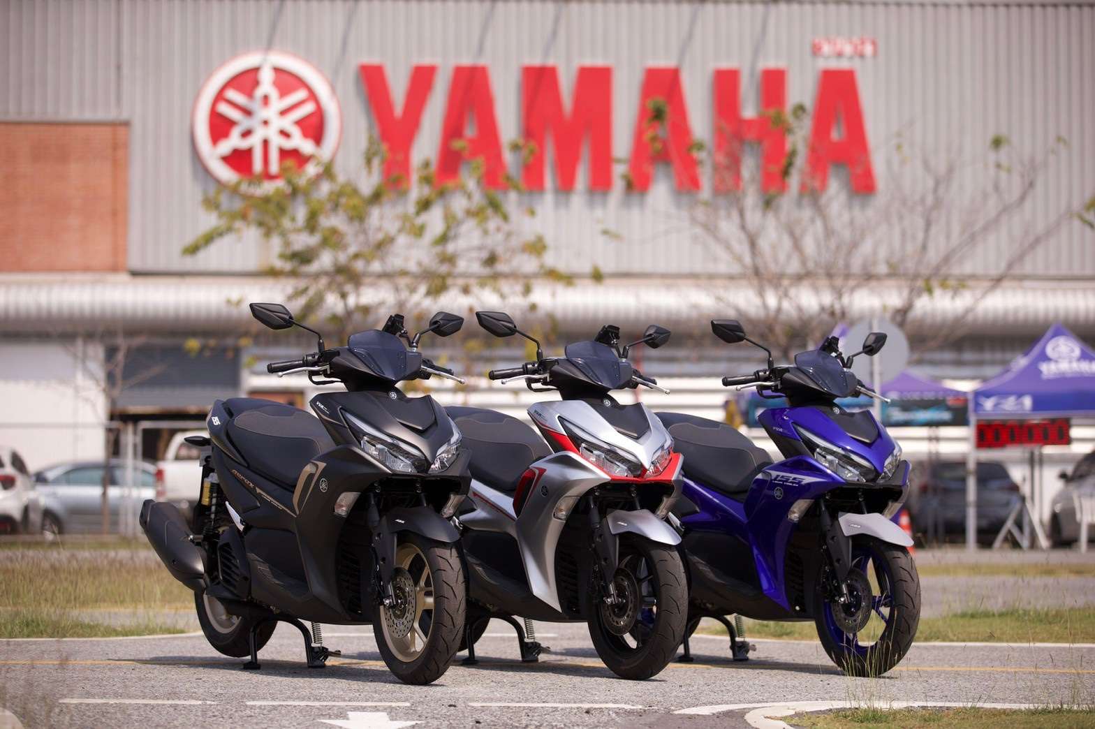 02 ยามาฮ่าส่ง All New YAMAHA AEROX สุดยอดผู้นำรถจักรยานยนต์สปอร์ตออโตเมติก พร้อมเทคโนโลยี Y-Connect เชื่อมชีวิตคุณเข้ากับรถคู่ใจ - 021