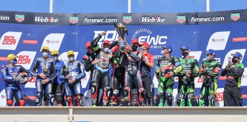 Bol21_PodiumRaceW-800x397