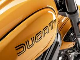2022-ducati-scrambler-1100-tribute-pro-first-look-vintage-retro-style-motorcycle-3-696x464