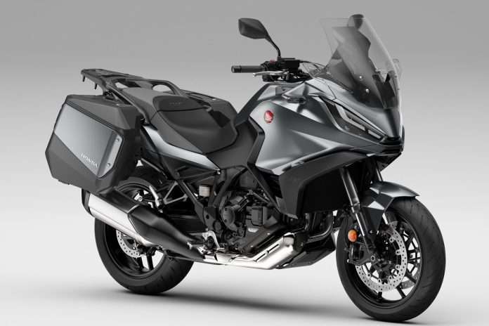 2022-honda-nt1100-first-look-sport-touring-motorcycle-17-696x464