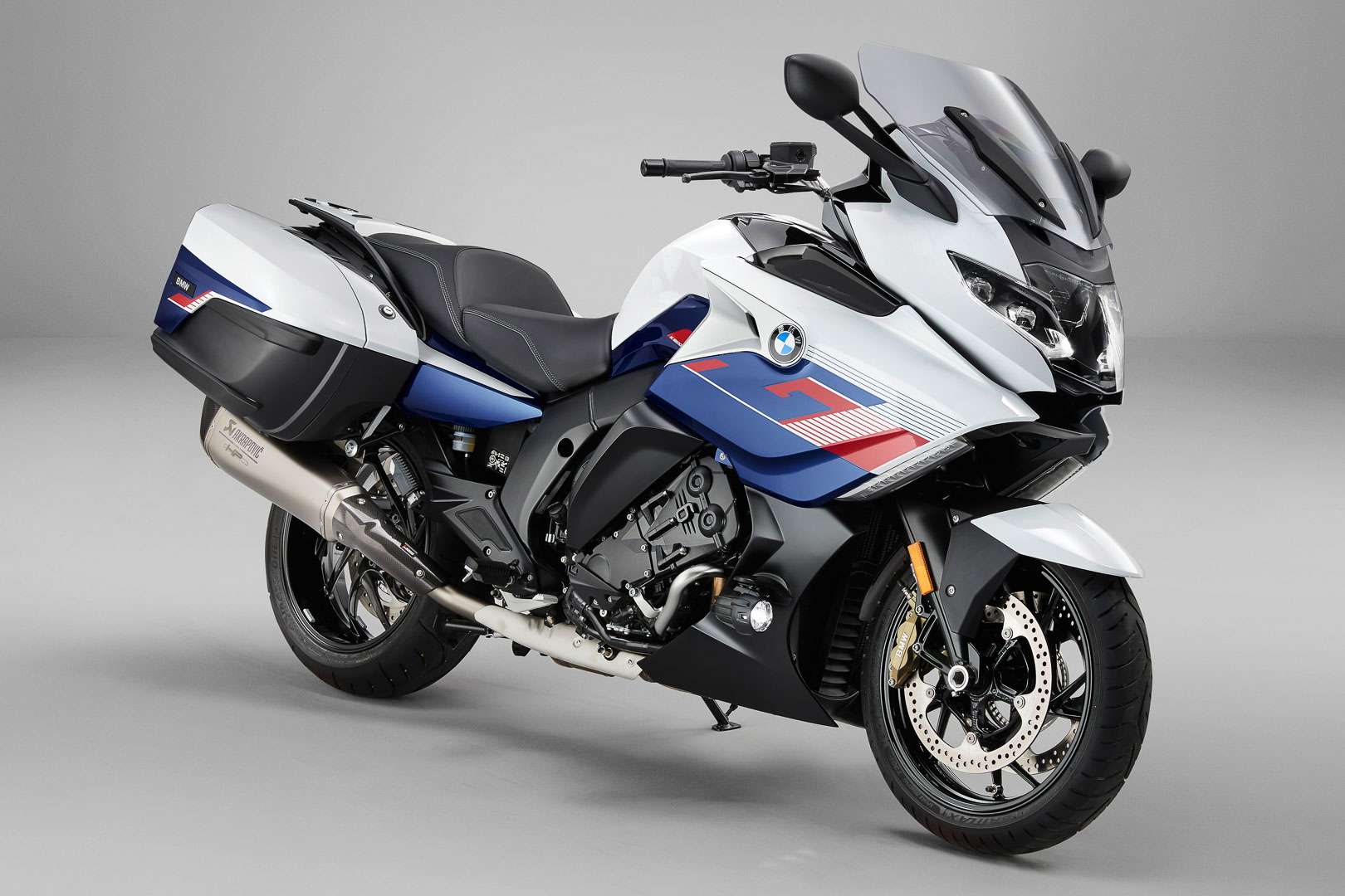 2022-bmw-k-1600-gt-first-look-sport-touring-motorcycle