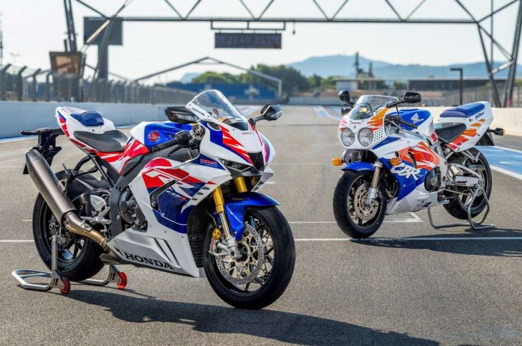 001_352058_22YM_HONDA_CBR1000RR-R_FIREBLADE_SP_30TH_ANNIVERSARY_edited-