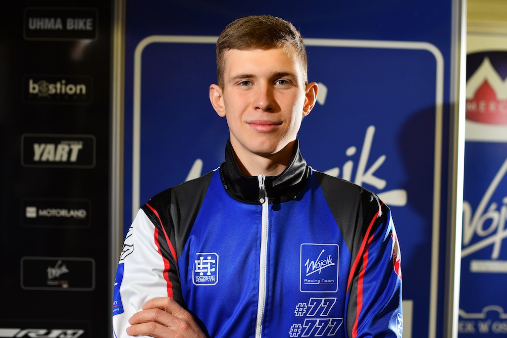 Wojcik Racing Team 2
Angel Rodriguez (SPA) Kamil Krzemien (POL) Philipp Steinmayr (AUT)
Yamaha YZF R1
Superstock